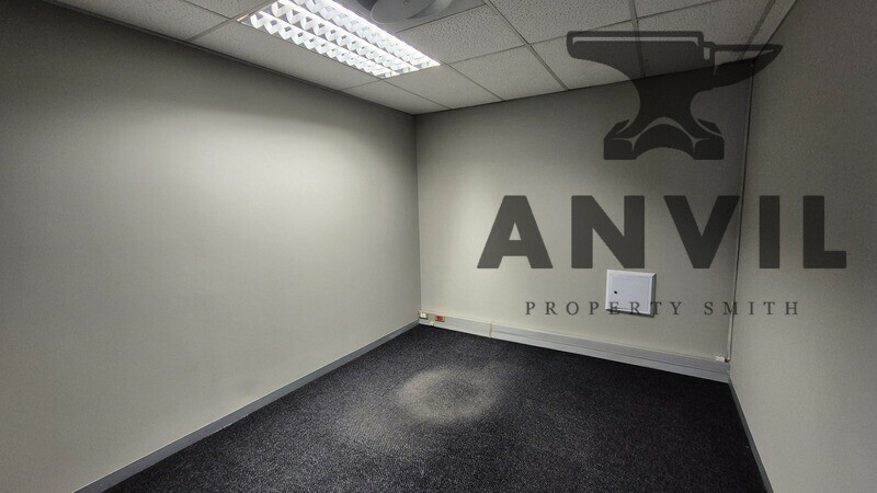 Island Office Park,35 Island Cir, Riverhorse Valley - Unit 520 property image 11