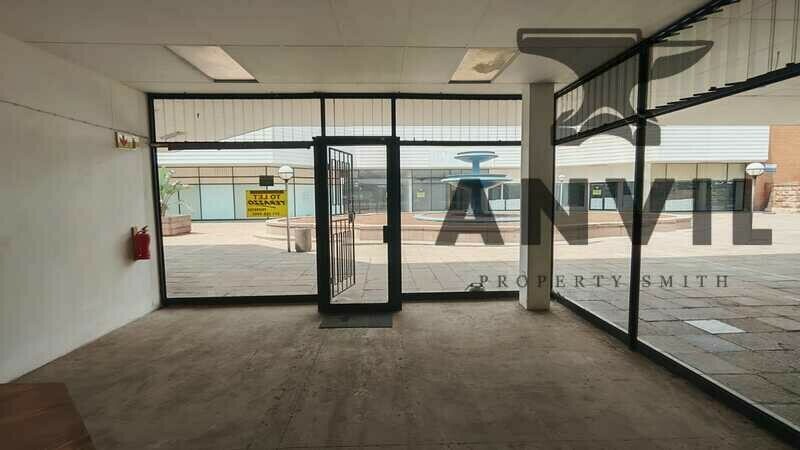 Brakpan Plaza, Brakpan  - shop no.14 property image 3