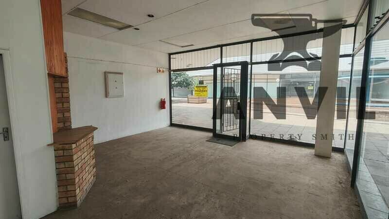Brakpan Plaza, Brakpan  - shop no.14 property image 4
