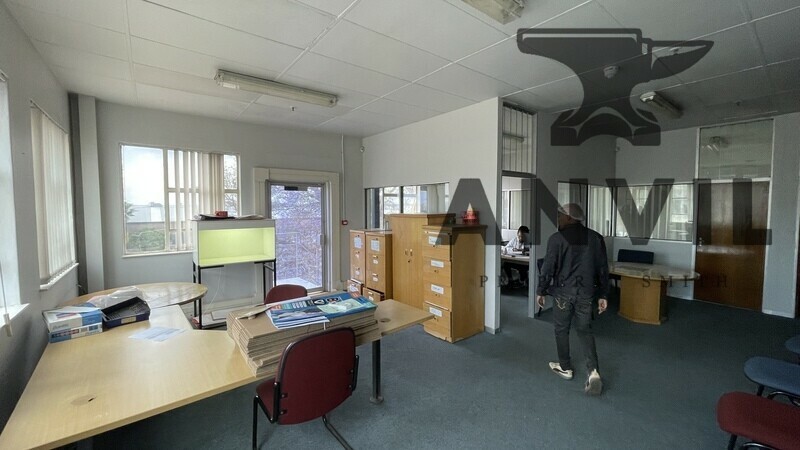 19 Van Eck - Old RCL unit property image 23