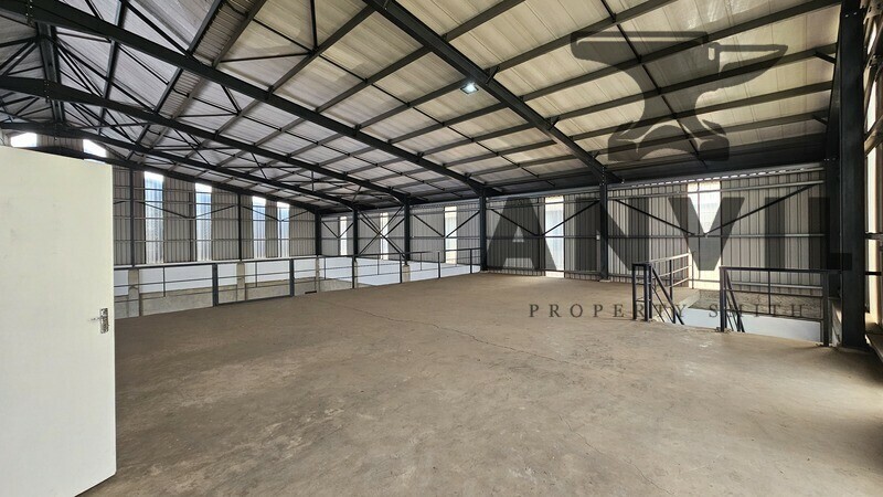 8 Brons Crescent, Gauteng Business Park, Clayville - Unit 11 property image 14