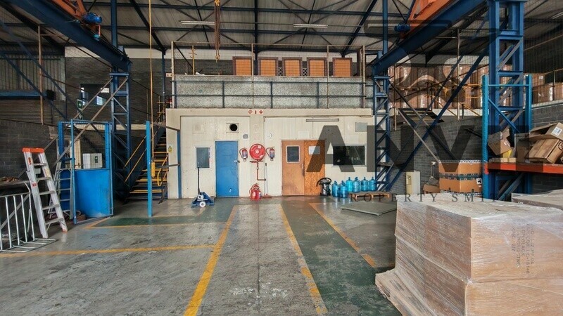 98 Loper Avenue - Entire Building  property image 10