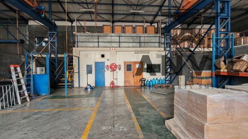 98 Loper Avenue - Entire Building  property image 11