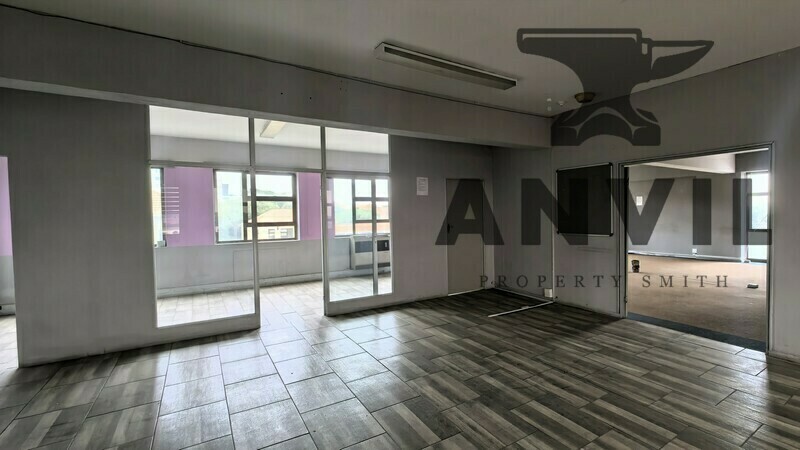 343 Surrey Avenue - 3rd Floor, West  property image 7