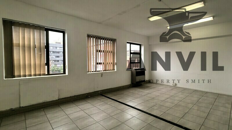 343 Surrey Avenue - 1st floor, East property image 9