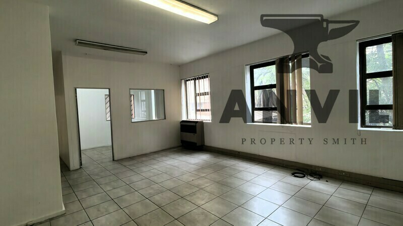 343 Surrey Avenue - 1st floor, East property image 12