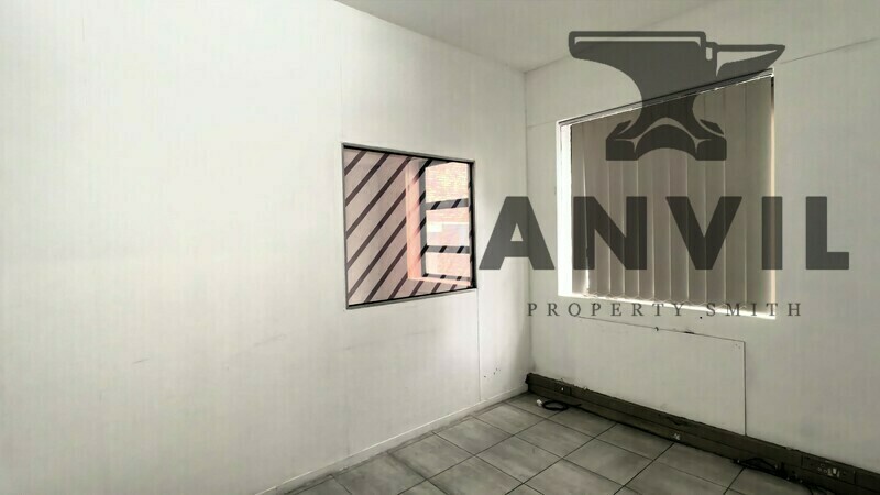 343 Surrey Avenue - 1st floor, East property image 14