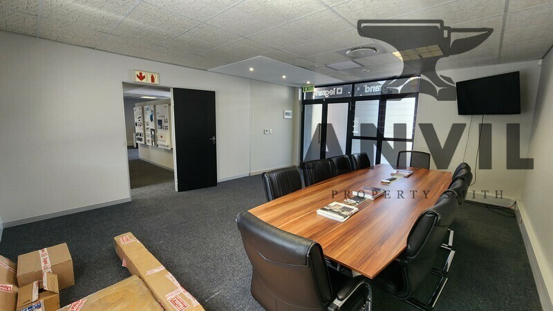 Manhattan Corner - Corner Unit property image 6