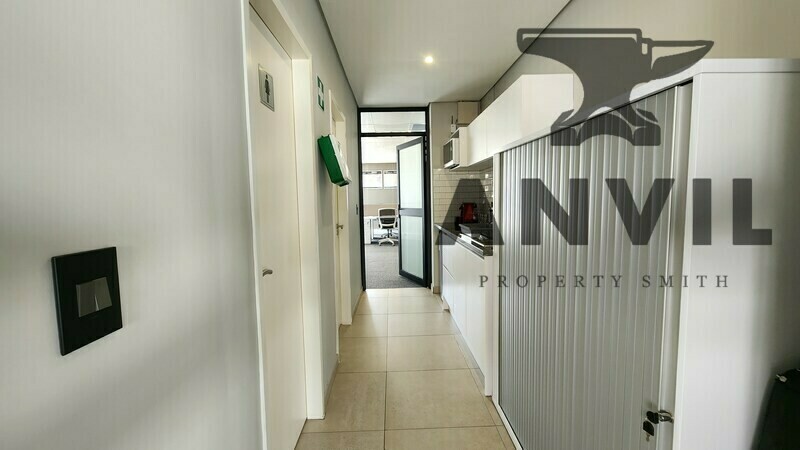 Manhattan Corner - Corner Unit property image 15