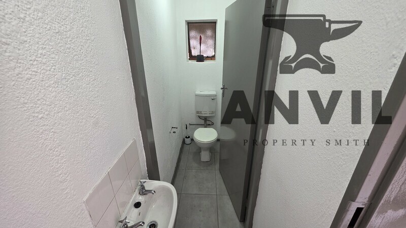 Gateway Industrial Park, 21 Graniet Road  - Unit 15 property image 3