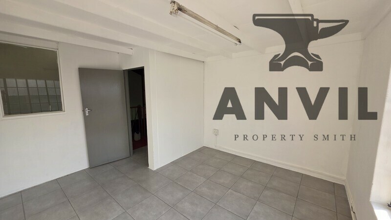 Gateway Industrial Park, 21 Graniet Road  - Unit 15 property image 12