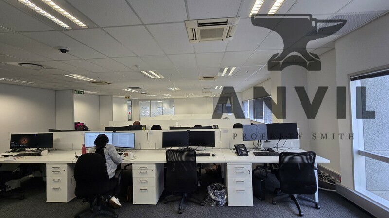 Pier Place, 14 Jetty St, Cape Town City Centre - 6th Floor property image 2