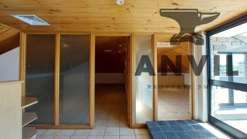 Delphi Arena - East Loft property image 2