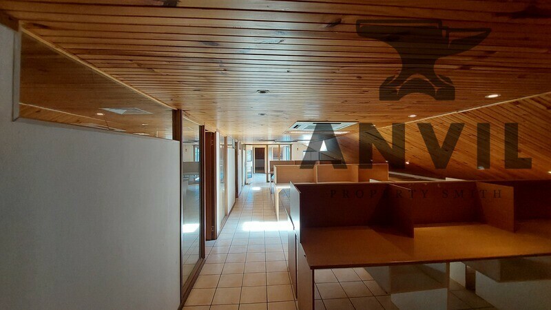 Delphi Arena - East Loft property image 7