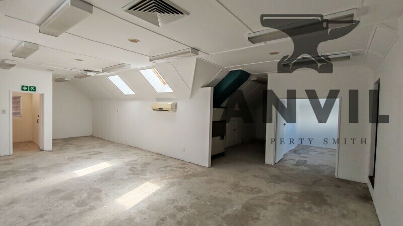 FNB Florida Road - 1st Floor Office property image 4