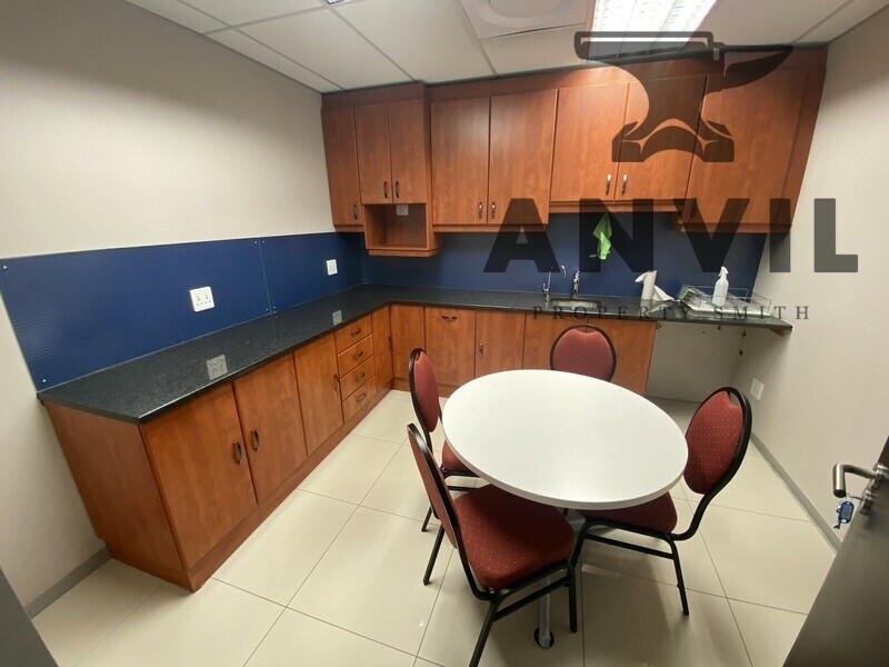 The Cliffs - Office 213 property image 3