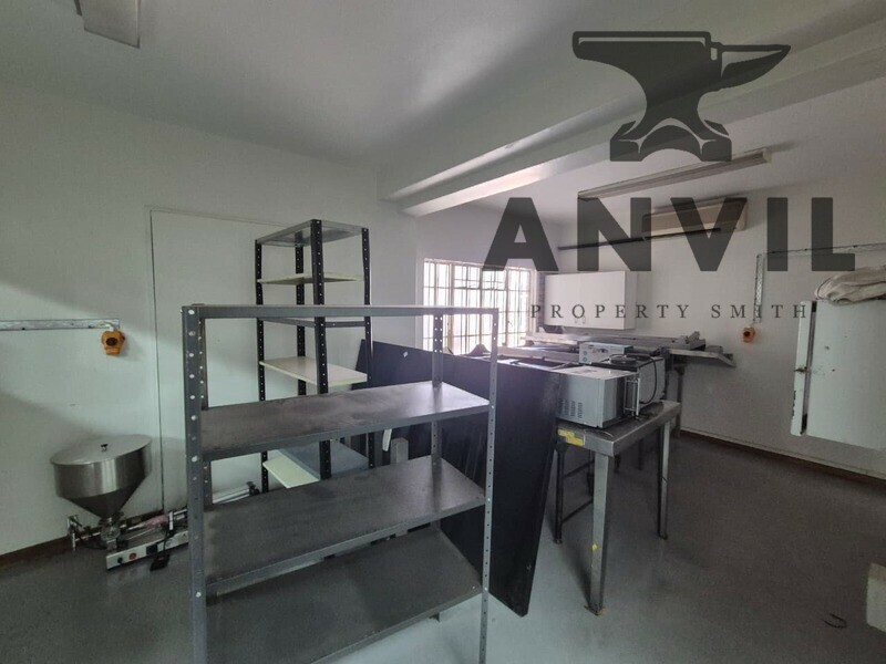 15 - 17 Basalt St, Alrode, Alberton - 730m² Versatile Industrial Facility with Mezzanine & High Power Supply – Alrode property image 10