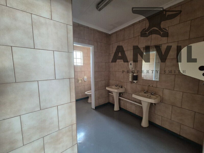 15 - 17 Basalt St, Alrode, Alberton - 730m² Versatile Industrial Facility with Mezzanine & High Power Supply – Alrode property image 20