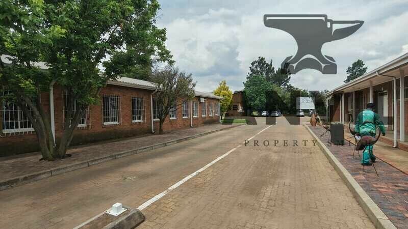 162 range view road - unit 2 property image 15