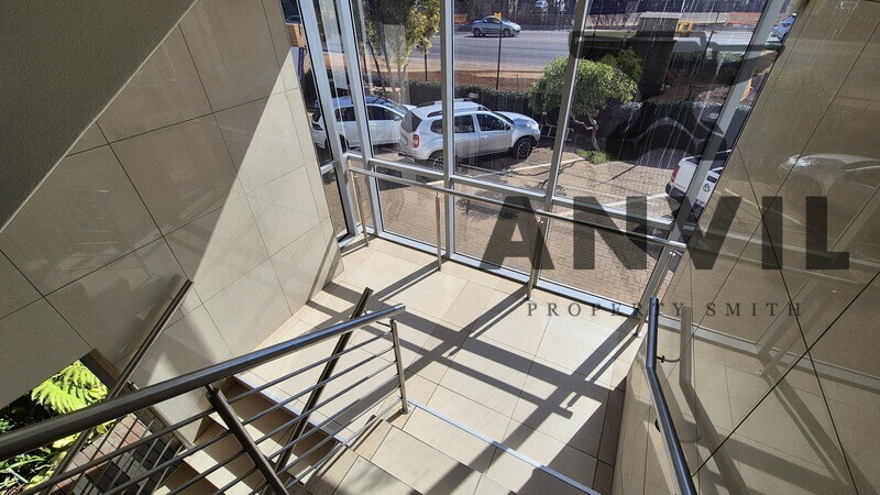 379 Lynnwood Road, Menlo Park - 230 lw property image 10