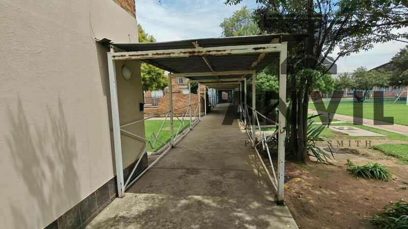 162 range view road - unit 26 property image 3