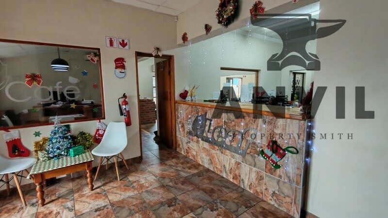 47-49 Woodford Grove