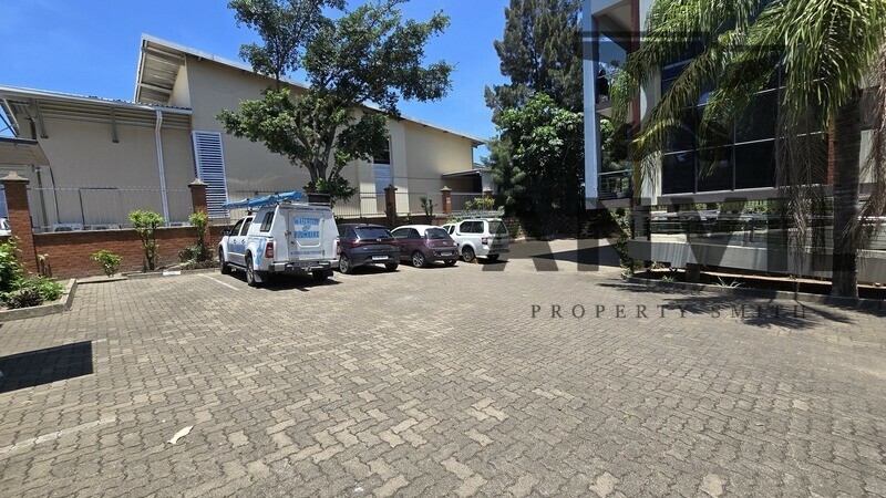 Fairways Piazza - Units 8, 9 and 10 property image 31