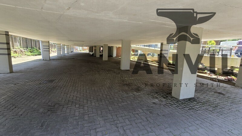 Fairways Piazza - Units 8, 9 and 10 property image 34