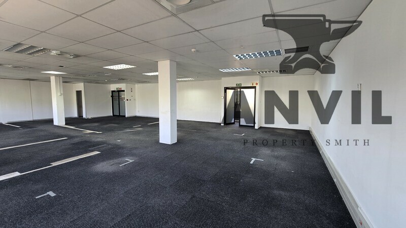 Fairways Piazza - Combined Units 6 & 7 property image 4