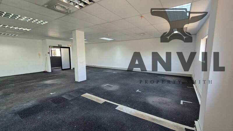 Fairways Piazza - Combined Units 6 & 7 property image 10