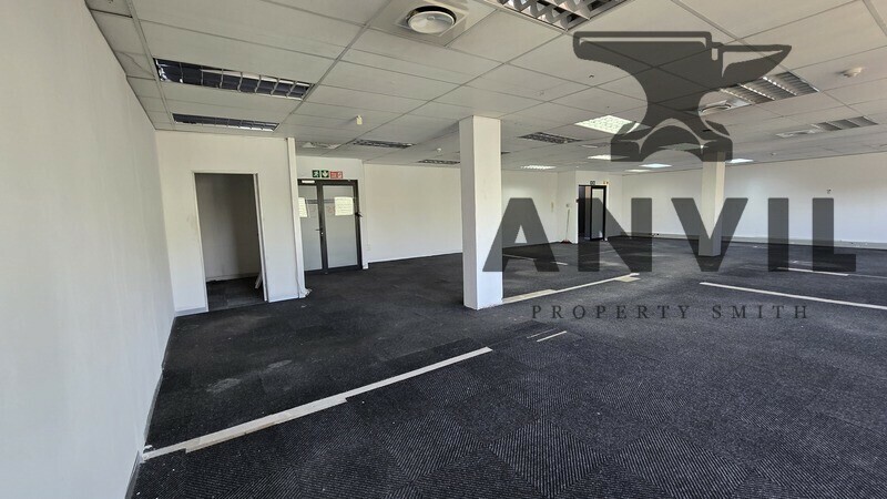 Fairways Piazza - Combined Units 6 & 7 property image 12