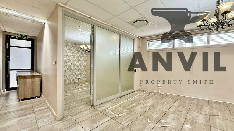 Corobay Corner Block B, Menlyn, Pretoria - Block B - FF Unit A property image 11