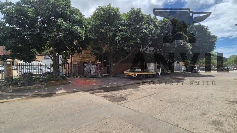 Topside Warehouse, 2380 sqm