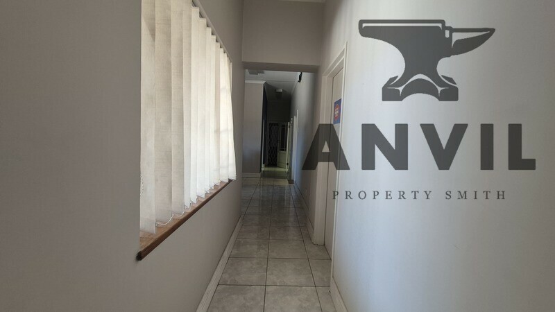 42 Worraker Street, Newton Park, Port Elizabeth - Combined Office and warehouse section property image 12