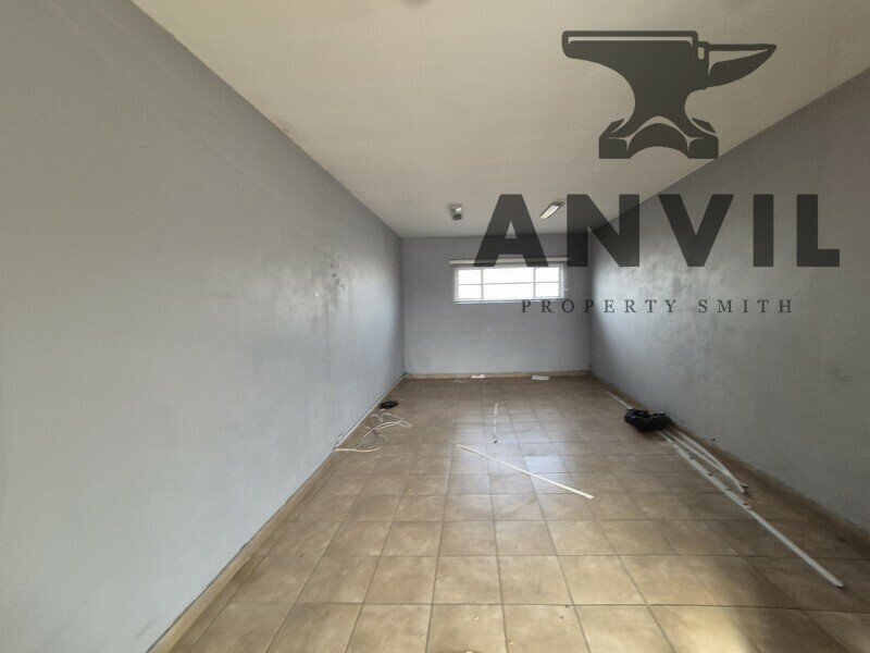 38 flamink st alrode  - Versatile Industrial Facility for Sale with 3,600m² Yard and Warehouse property image 12