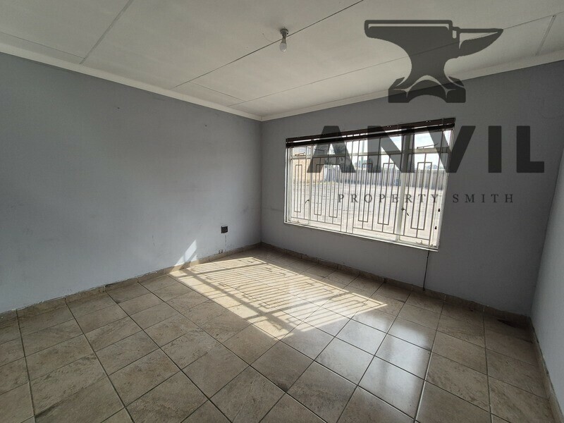 38 flamink st alrode  - Versatile Industrial Facility for Sale with 3,600m² Yard and Warehouse property image 13