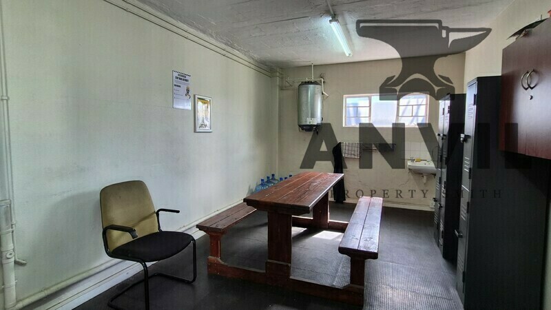 140 Paterson Rd - Standalone workshop/warehous property image 13