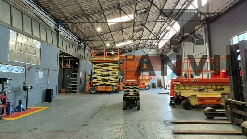 140 Paterson Rd - Standalone workshop/warehous property image 2