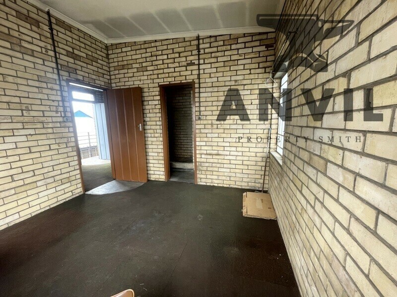 77 & 78 Plane Road - Stand 7  property image 7