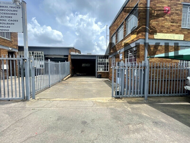 77 & 78 Plane Road - Stand 7  property image 3