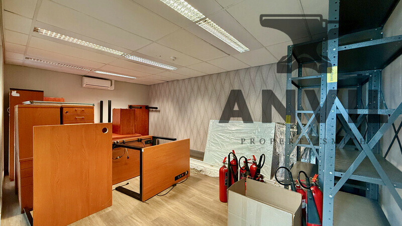 267 West Avenue - 2001 & 2002 2nd Floor property image 4