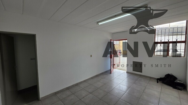 Canberra Industrial Park, Boksburg - Unit 6  property image 7