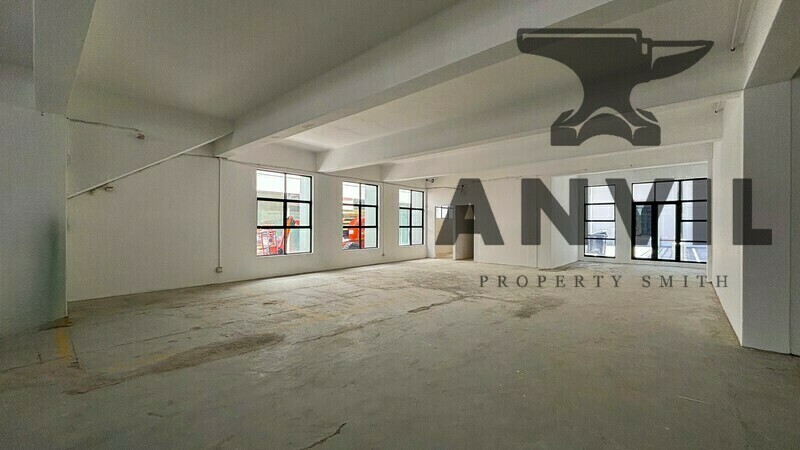 Ground floor retail unit