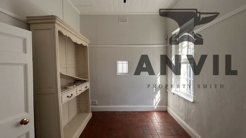 5 Duke Road, Rondebosch - Back Left Brick Floor Unit  property image 3