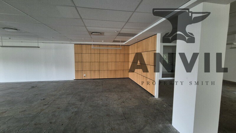 10 Queens Road, Parktown - Whole Building  property image 15