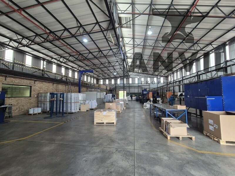 1 Enterprise close - High-Power Freestanding Warehouse with Dock & Yard – Prime Linbro Location property image 3