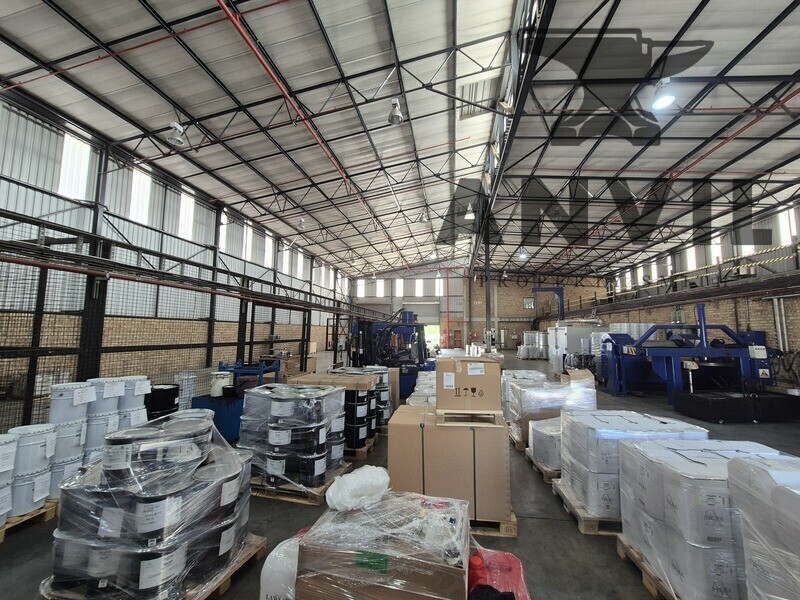 1 Enterprise close - High-Power Freestanding Warehouse with Dock & Yard – Prime Linbro Location property image 6