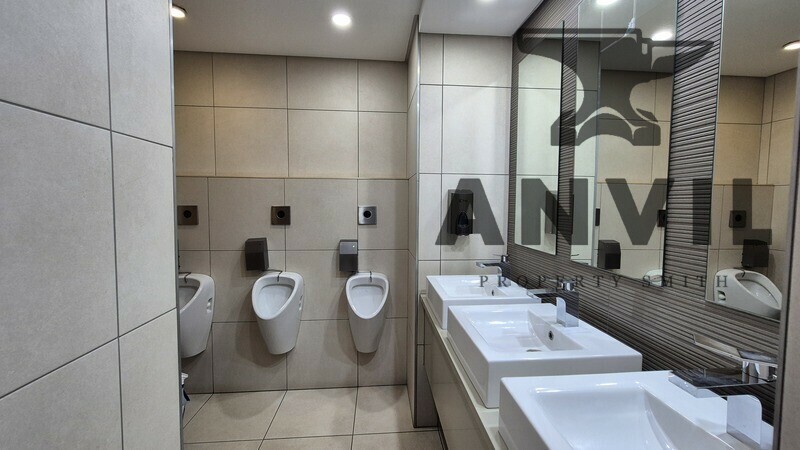 Hatfield Gardens - Entire second floor  property image 14