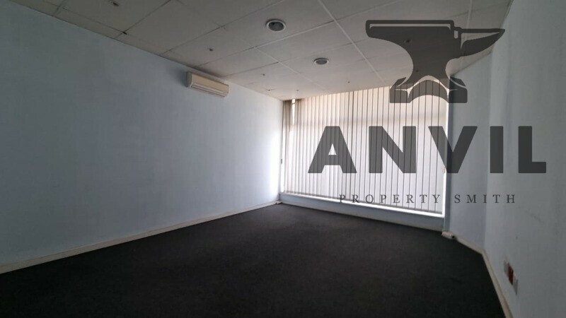 36 Gunners Circle, Epping - Office Block  property image 3