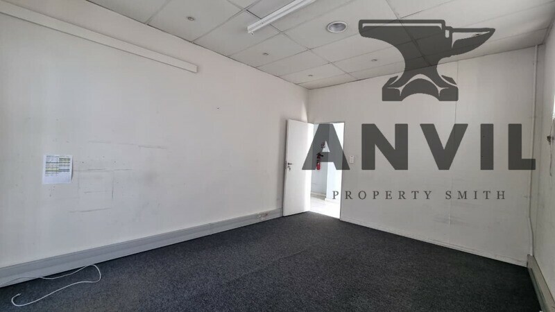36 Gunners Circle, Epping - Office Block  property image 4